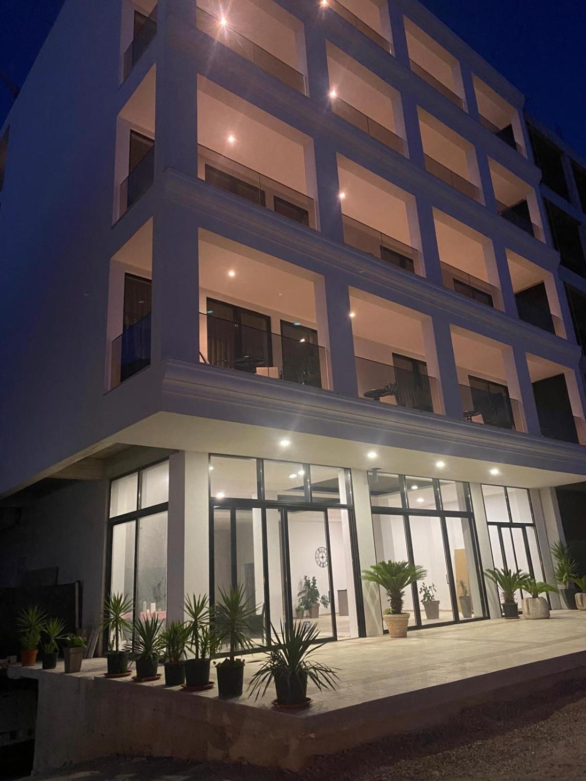 Hotel Sutomore Kültér fotó